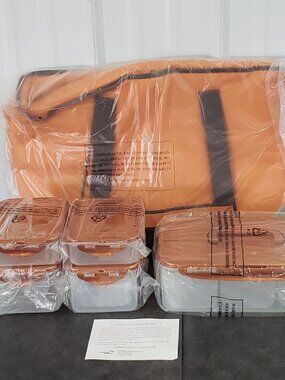 Lock N Lock Set of Food Storage Containers+insulated carry bag ! New in Box !!